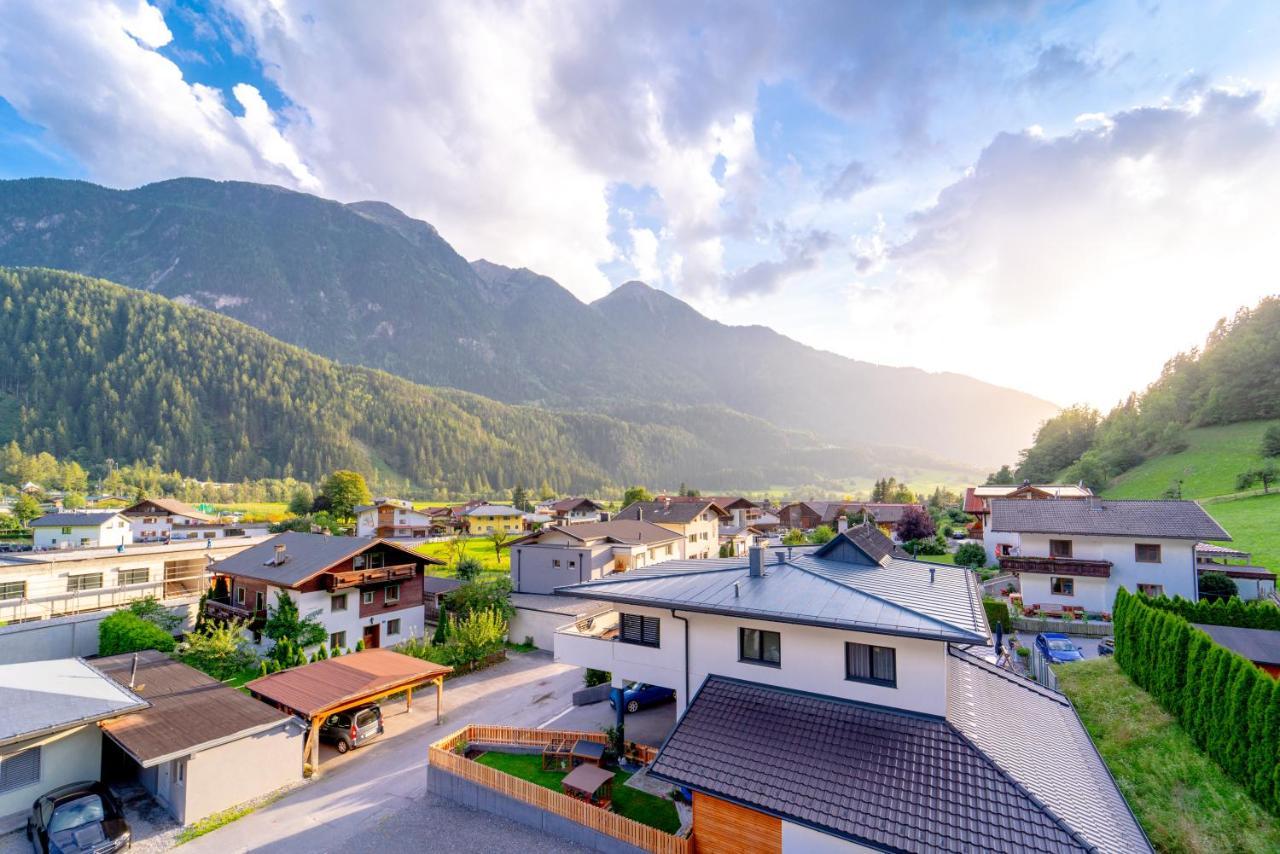 Urlaubsplatzl Appartements Oetz Exterior foto